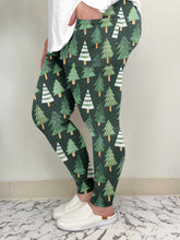 Load image into Gallery viewer, Cold Tree Leggings
